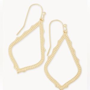 Sophia drop earrings in gold